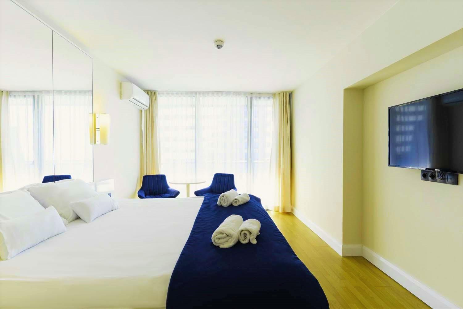 Orbi Twin Towers Aparthotel With Sea View Batumi Kültér fotó