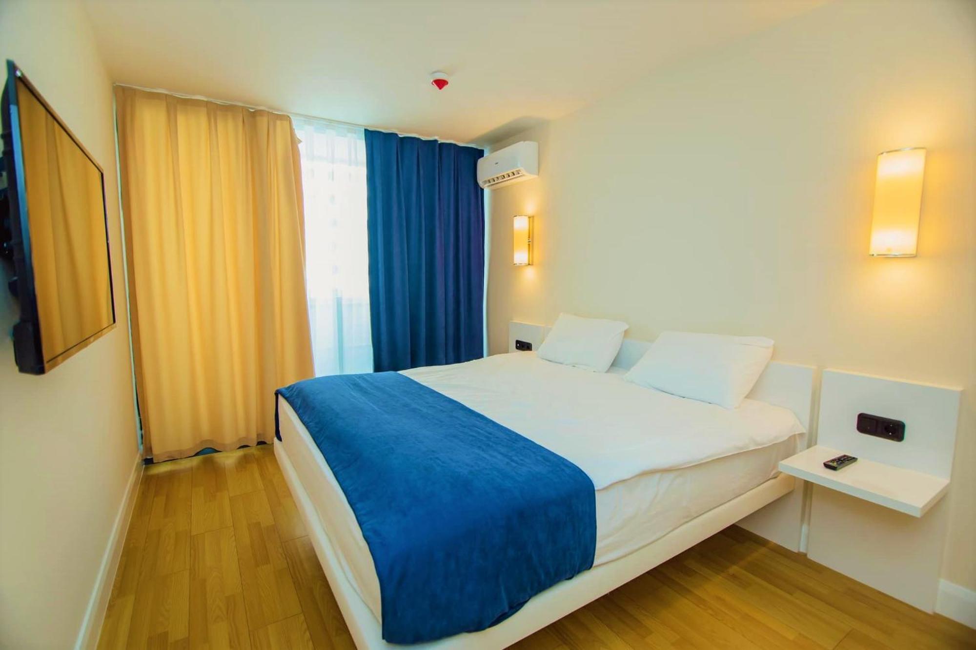 Orbi Twin Towers Aparthotel With Sea View Batumi Kültér fotó