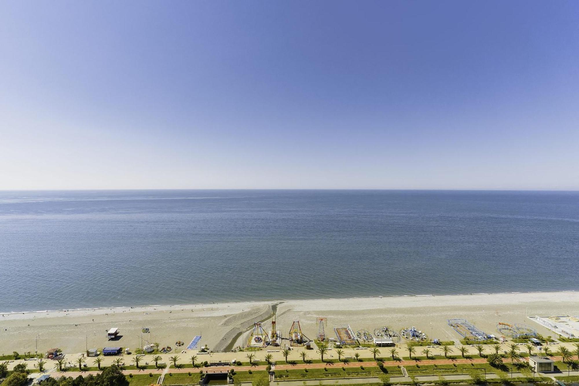 Orbi Twin Towers Aparthotel With Sea View Batumi Kültér fotó